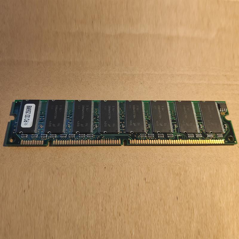 SDRAM 256MB PC133 168pin Micron Technology 48LC16M8A2